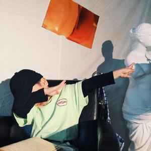 男人把手桶进美女尿囗还吻了
